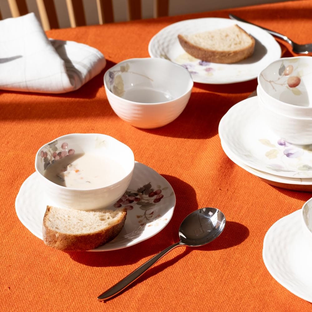 NARUMI Lucy Garden 11cm Bowl and Plate Set with Berry Stylish and Cute Relief Perfect for and Other Microwave and Dishwasher Gift Boxed and Gift