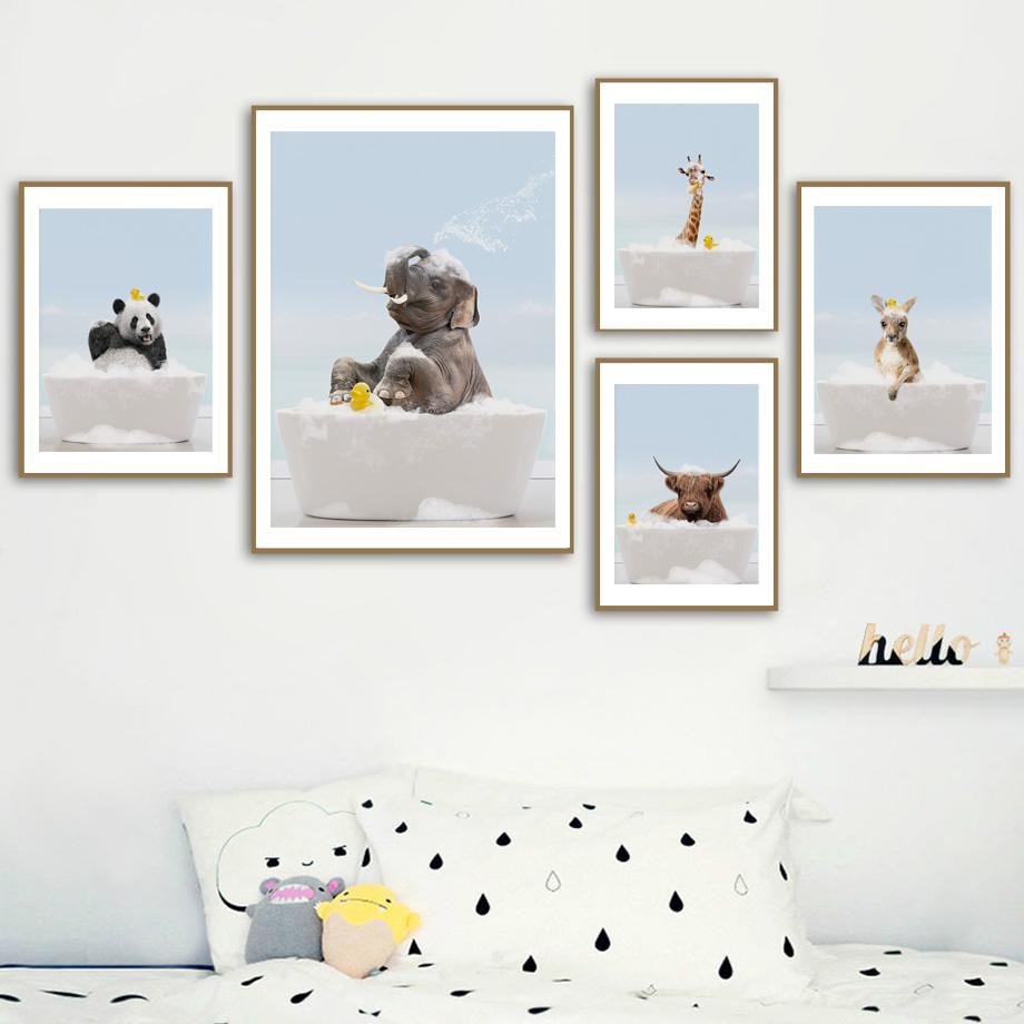 Zvíře ve vaně Lev Tiger Lama Nástěnné umění Obraz na plátně Toaleta Rozmarné Plakáty a obrazy Nástěnné obrazy Legrační dekorace do koupelny