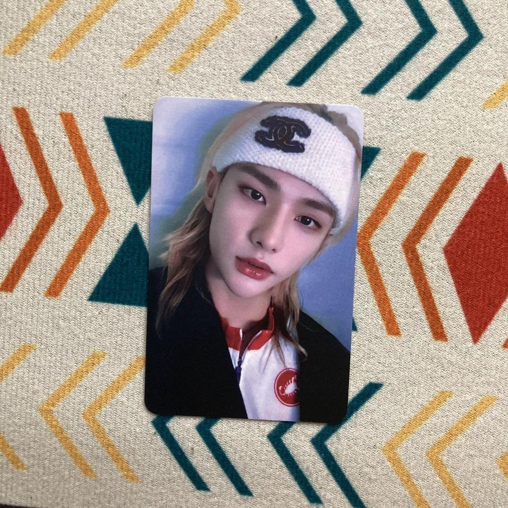 [USED] StrayKids INsei Hyunjin SUBK Store Bonus Trading Card