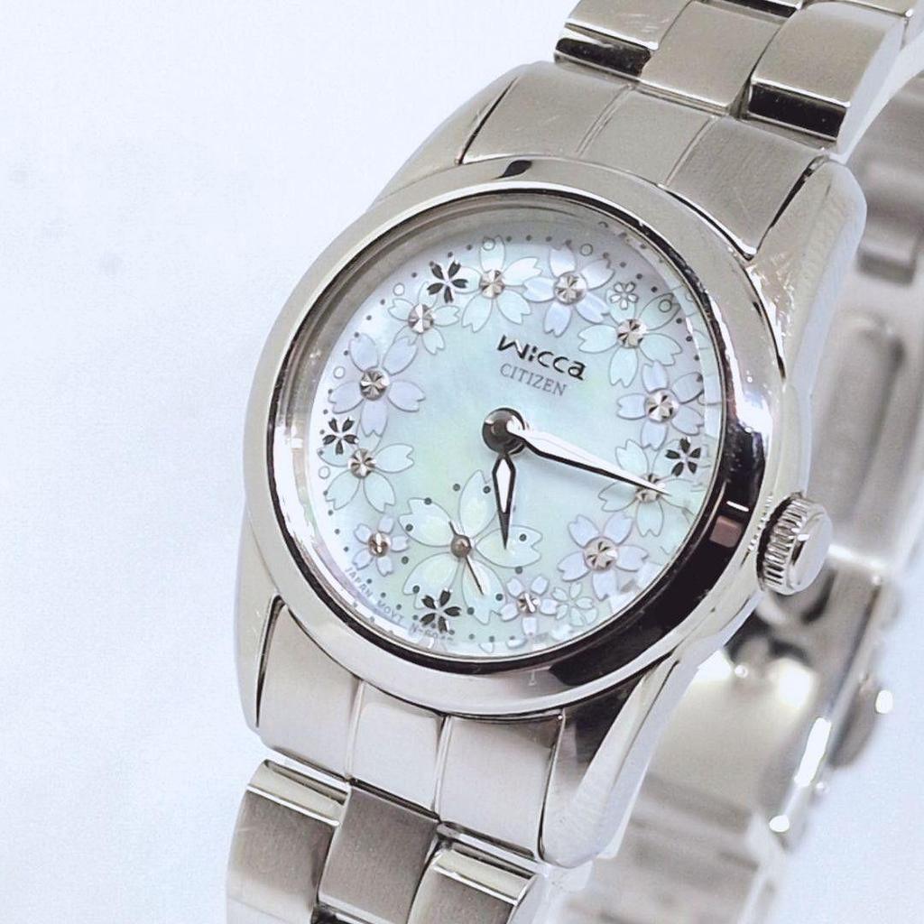 Used Limited Model CITIZEN Citizen wicca Women's Watch Floral Pattern Cherry Blossom Stone Shell Dial Smoseco Silver