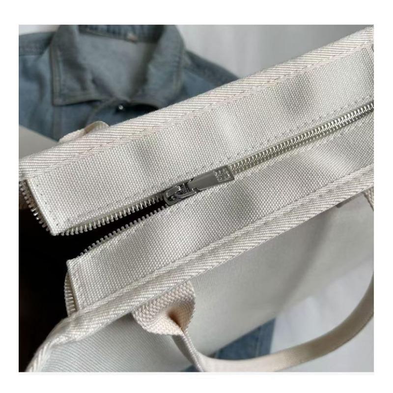 Cartoon Bear New Fashion Commuter Bag