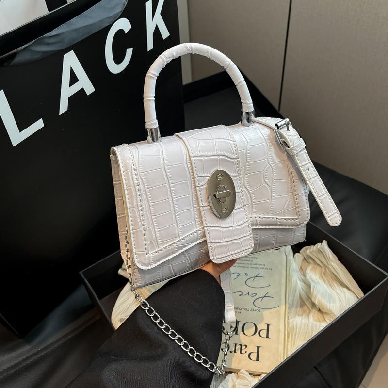 Premium texture portable small square bag women s new simple shoulder bag fashionable commuter versatile messenger bag белый 2550₽