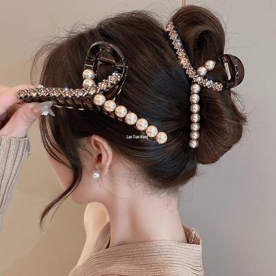 2024 Korean Pearl Rhinestone Shark Clip: Luxurious Sparkling Hair Accessory