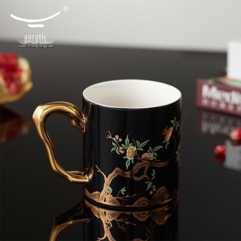 Yongfengyuan Madam Porcelain Pomegranate Mug