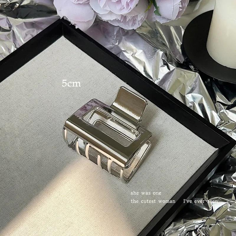 Beautiful Silver Color Hair Claw Clips Diverse Curve Shape Metal Hair Clips Versatile Headwear Woman Hair Accessories