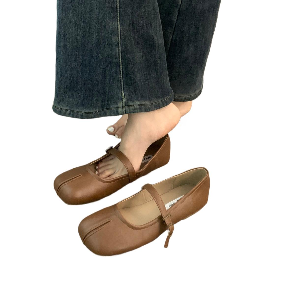 2024 Весна Женские Сандалии Новые Раздельные Носки Туфли Мэри Джейн На Плоской Подошве — фото 7