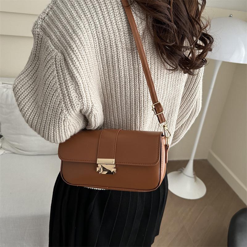 2024 Winter Retro Fashion Lock Buckle Crossbody Bag - Versatile, Stylish Small Square Bag for Women
