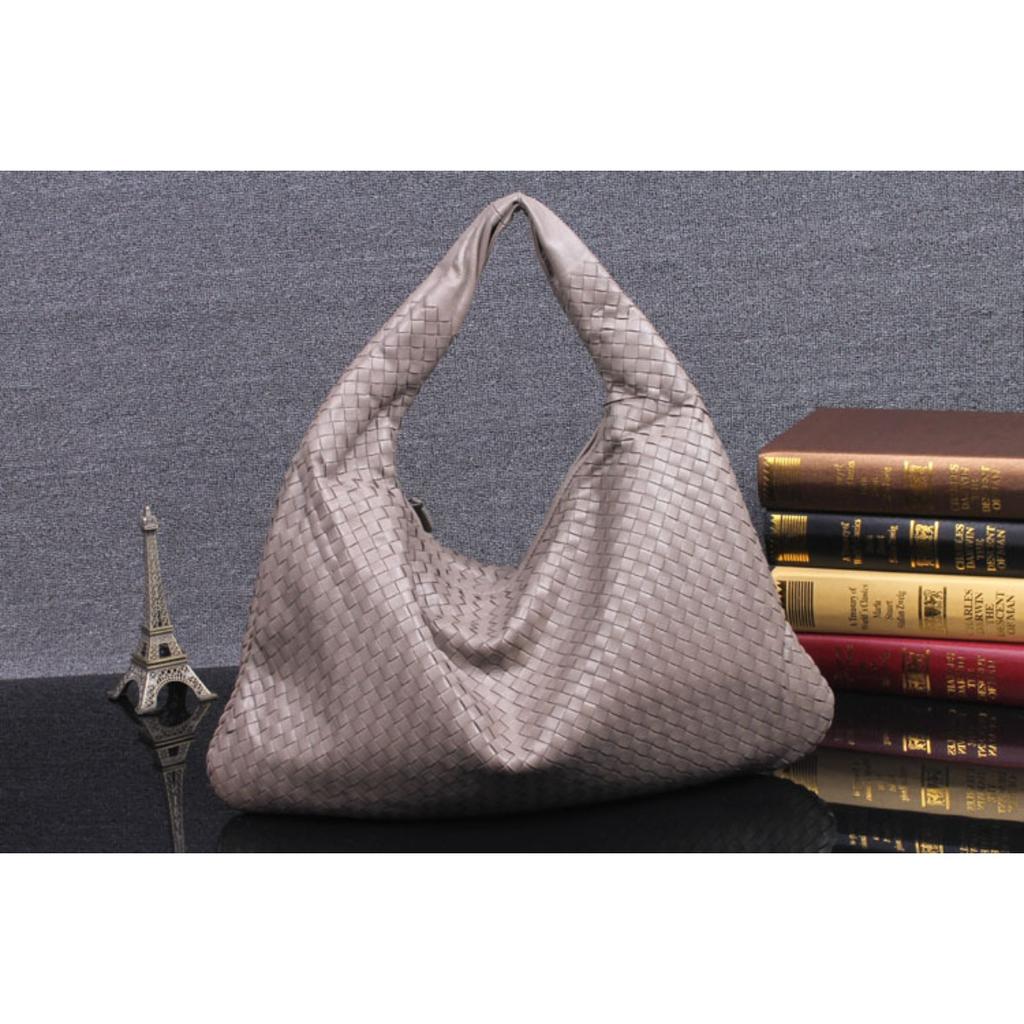New Women's Bags, Cross-border Fashion Casual Women's Shoulder Bags, Large-capacity Casual Sheepskin Women's Bags, Hand-woven Bags