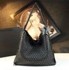 Woven big bag new fashion leather women's bag fashion trend large capacity shoulder bag grid bucket bag