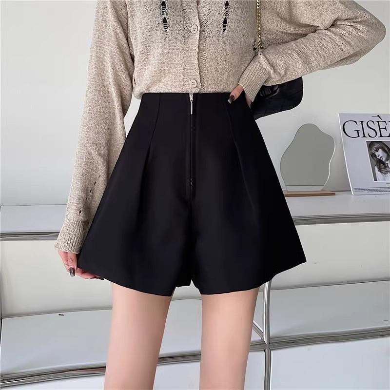 

Plus Size High Waist Zipper A-Line Wide Leg Tummy Control Shorts L