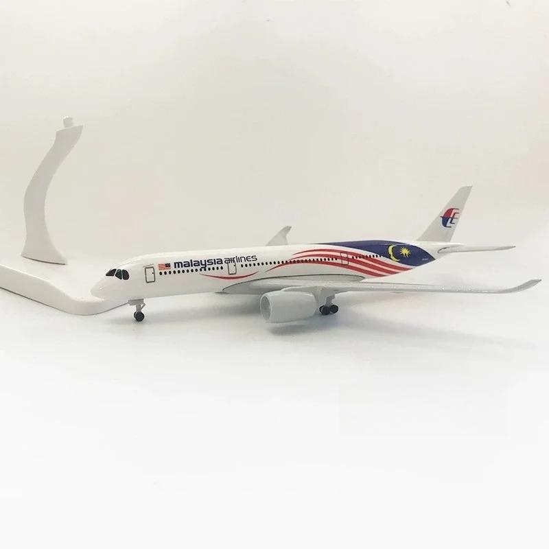 1/400 Scale 20CM Malaysia Airways A350 Aircraft Model Plane Airplane Toy Metal Diecast Planes Model Collection for Children Gifts