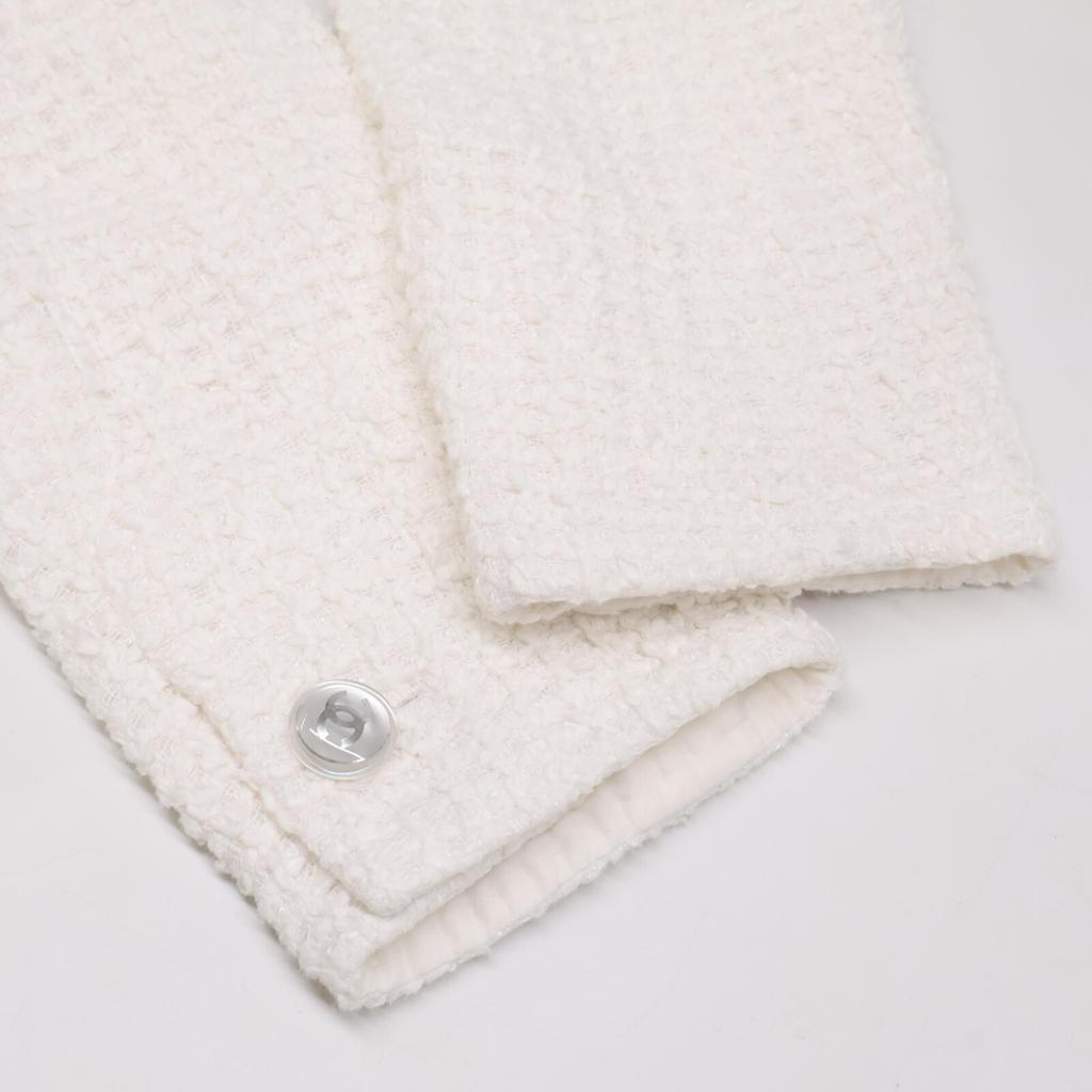 Chanel Inländisch regulär 23Edelstahl P74453V66060 Klarer COCO-Knopf Tweed kragenlose Jacke 36 weißGebraucht