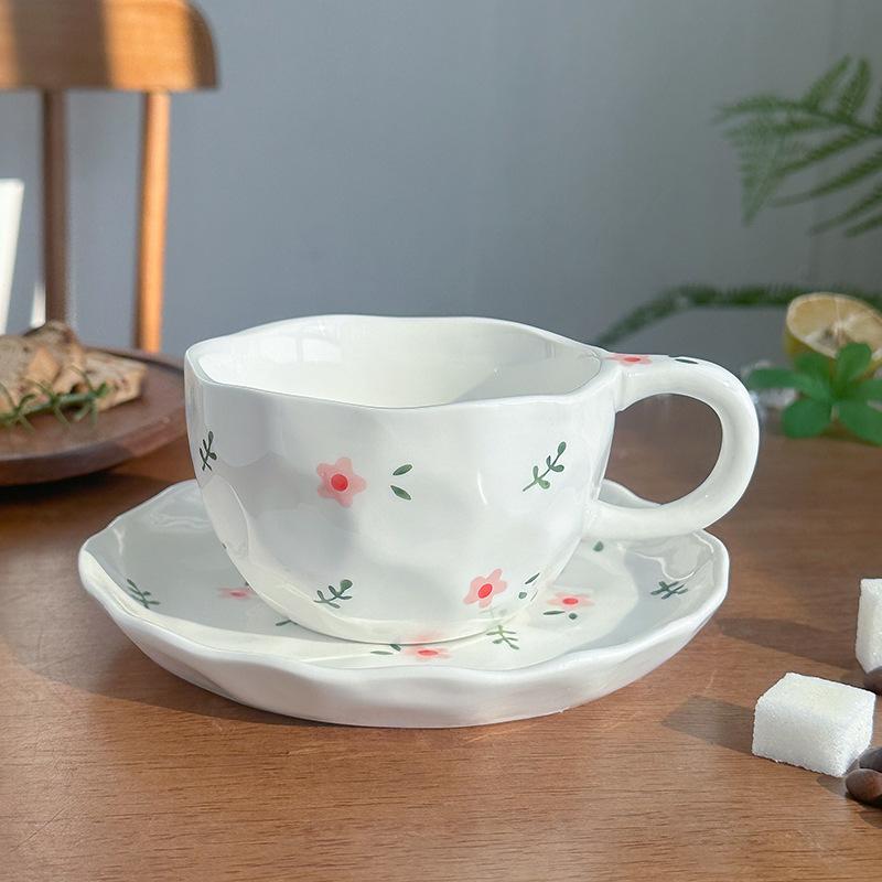 

Hand-painted flower ceramic cup and saucer, hand-squeezed irregular creative coffee cup and saucer, afternoon teacup cup and plate