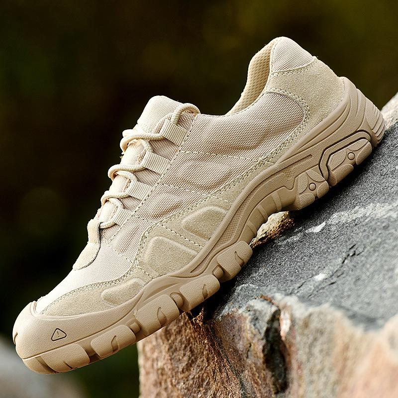 Large size sand-colored combat boots breathable outdoor low-top military boots non-slip breathable shock-absorbing low-top mountaineering shoes