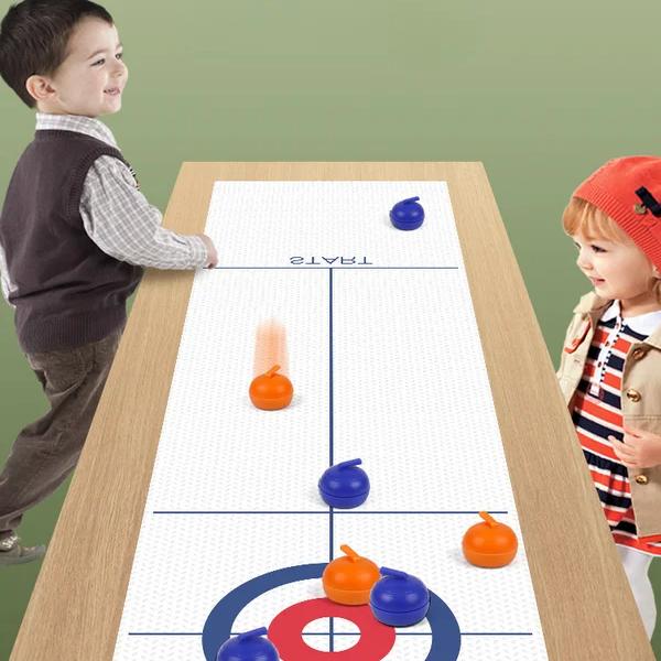 Çocuklar ve Yetişkinler için Aile Eğlencesi Masa Oyunları: Masa Üstü Curling Oyunu 8 Silindir ve Shuffleboard Diskleri ile