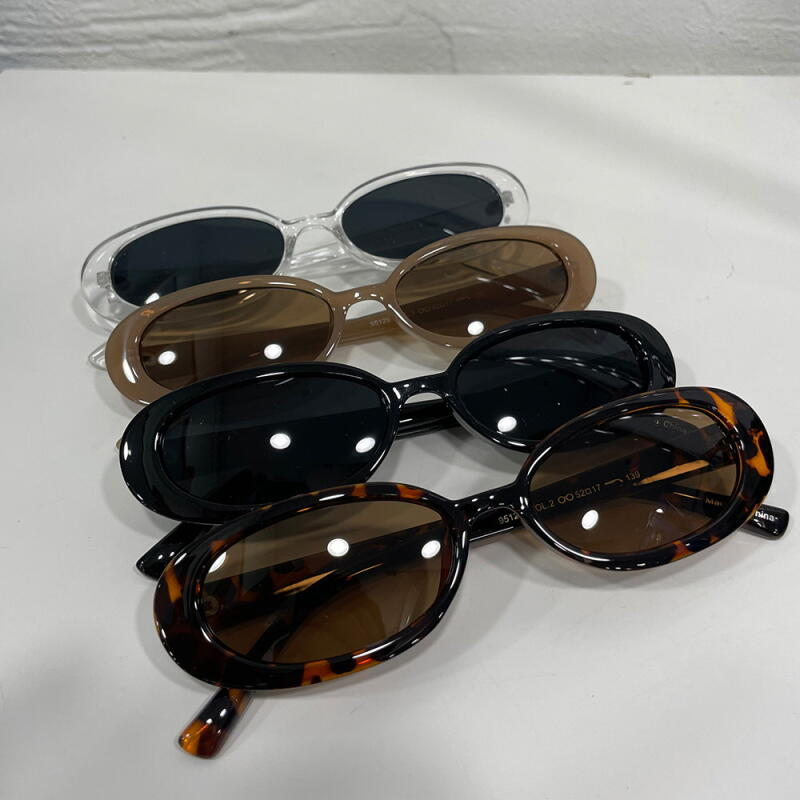 

Women s Newtro Geek Chic Men s Sunglasses G1460_Transparent