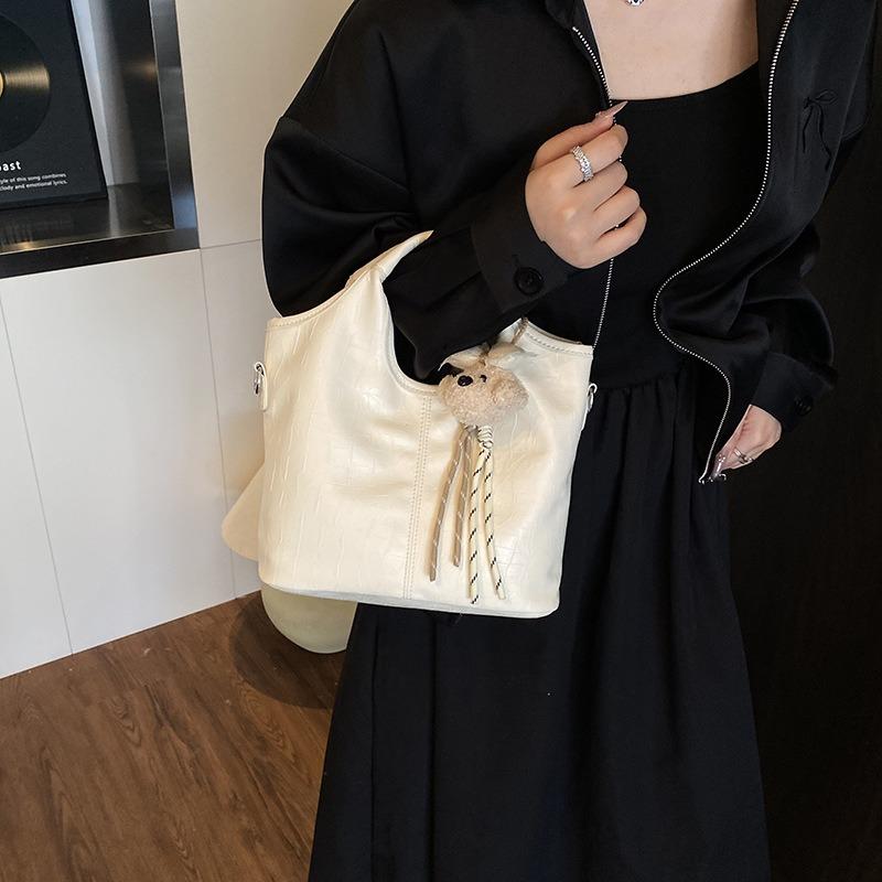 New Handbag Women's High-end Fashion Versatile Shoulder Bag Large-capacity Messenger Bucket Bag