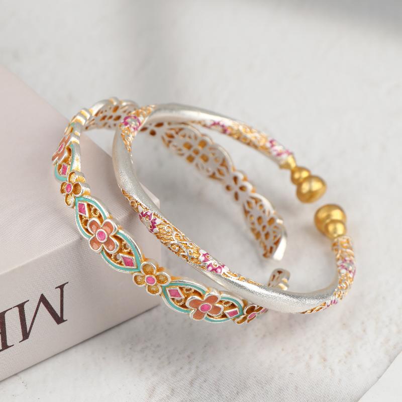 Chinese-Style Retro Colored Enamel Bracelets For Women Flower Pattern Traditional Techniques Luxury Jewelry Gift