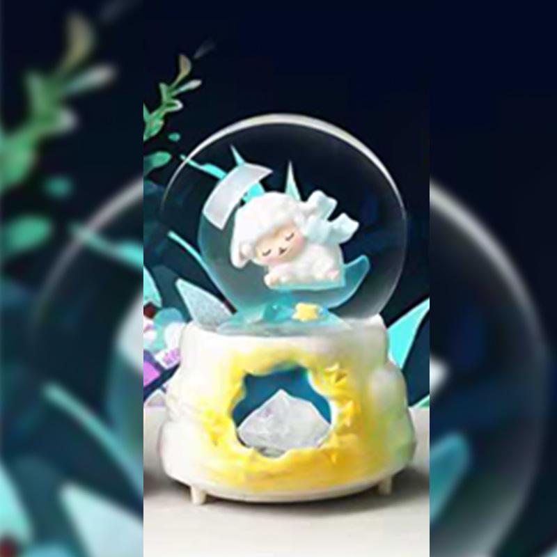 Astronaut Crystal Ball Music Box Ornament - Student Snow Globe Birthday Gift