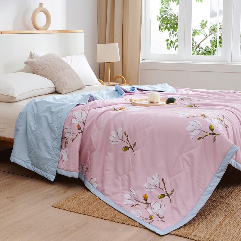 Duoqiman Brushed Floral Print Polyester Quilt