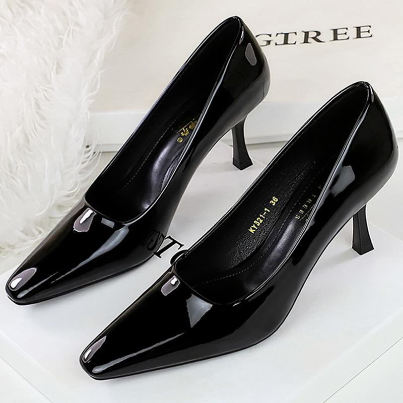 Women 7.5 cm Heels Patent leather Women Pumps Square head Kitten heels Stiletto Elegant banquet shoes Sexy party shoes