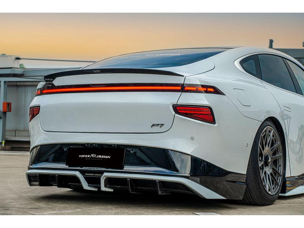XPENG P7 YOFER Kit: Front Lip, Side Skirts, Rear Lip, Spoiler, Carbon Fiber Tail Wing, Eyebrows.