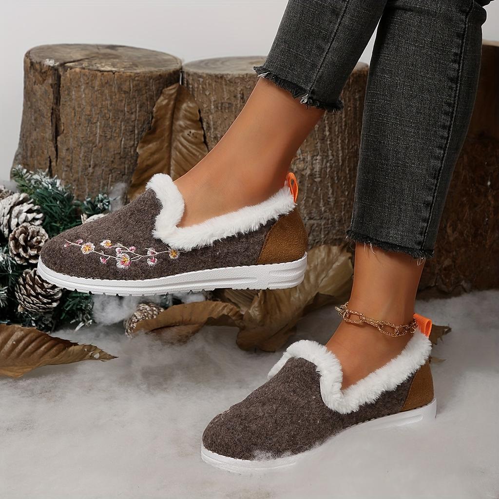 Winter Cute and Fashionable New Women'S Velvet Women Shoes Comfortable, Soft, Warm, and Fashionable Women Single Shoes