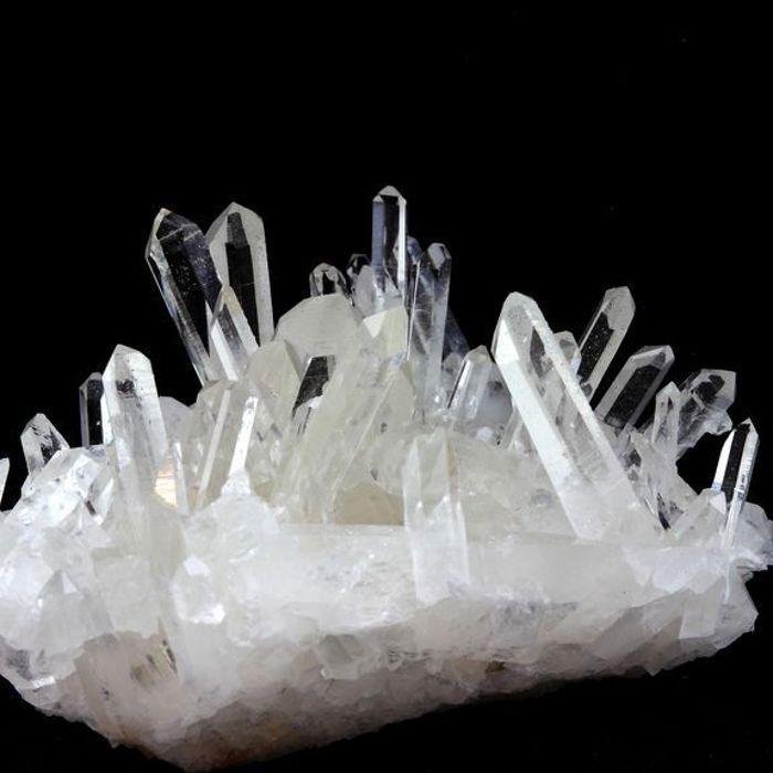 Pierres et Minéraux. Quartz. 174.5 ct. Allevard, Isère, France.