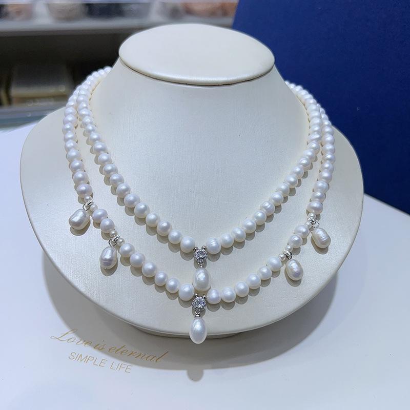 Elegant Multi-Layer Pearl Necklace - Fashionable Light Luxury Choker for Women