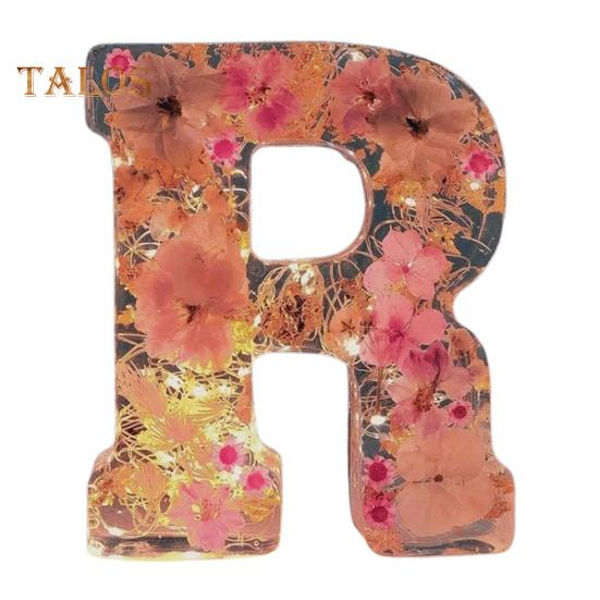 

Нічник із квітковою смолою. Пресовані квіти ручної роботи у смоляних літерах. Лампа, декор столу. Світяться квіткові літери. Подарунок для мами, дружини R