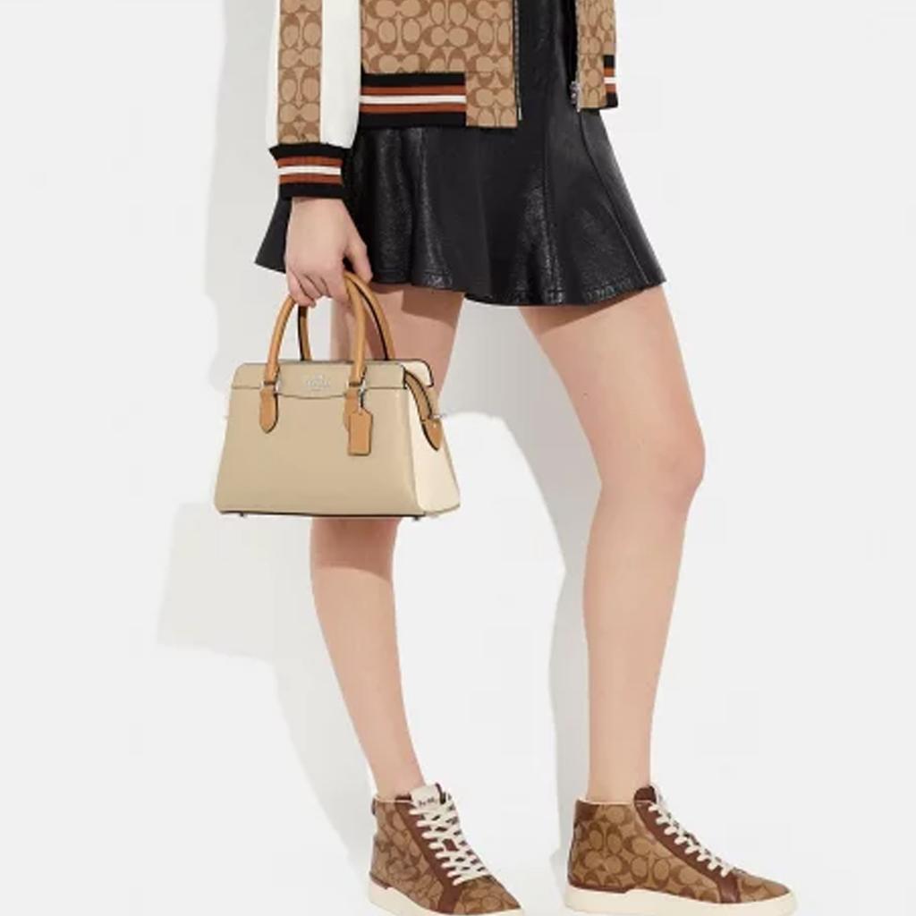 Coach Darcie Color Block Zip Closure Pebble Leather Tote Bag Women handbags Beige CH289-SVVFQ