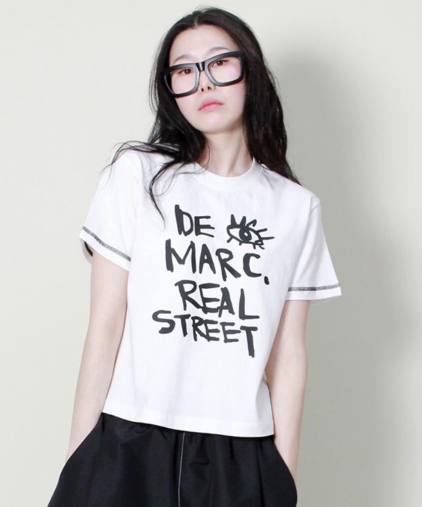 Deumakeu Logo Stitch Contrast Semi-Crop Short Sleeve T-Shirt Ivory