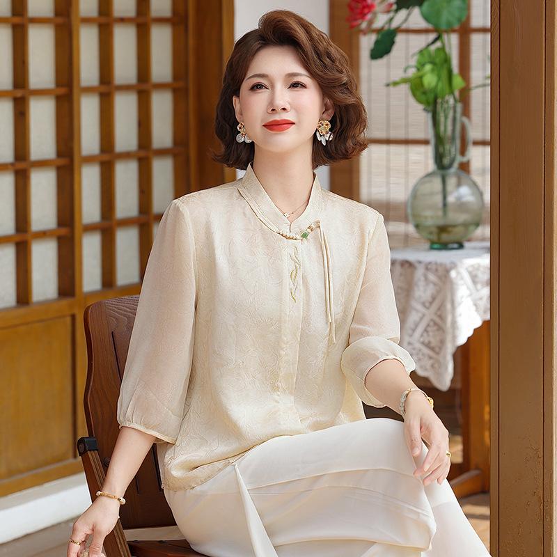 Chinese Style Summer Top for Mothers: Lightweight, Seven-Point Sleeves, New Fashion for Middle-Aged and Elderly Women