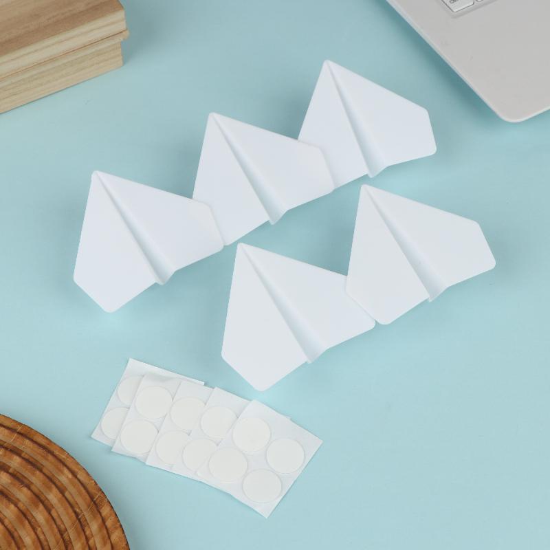 1/2/5Pcs Car Paper Airplane Ornaments, Creative In-Car Inertia Following The Aircraft-Shaped Center Console Decoration Toys