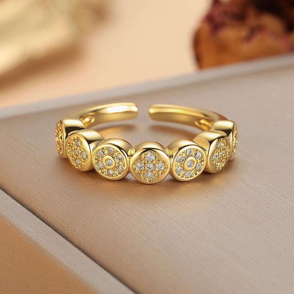 Korean Style Rhinestone Adjustable Star Ring with Micro-Set Zirconium