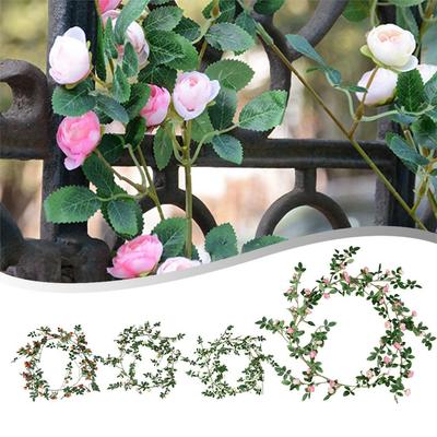 Schaffen Sie eine entspannende Atmosphäre mit der Wanddekoration aus künstlichen Teeknospen und Rosen