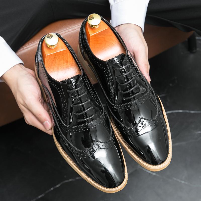 Spring Golden Shiny Men's Leather Shoes Fashion Designer Shoes Baroque Shoes Party Nightclub Designer Soft Sole Casual Flat Shoe