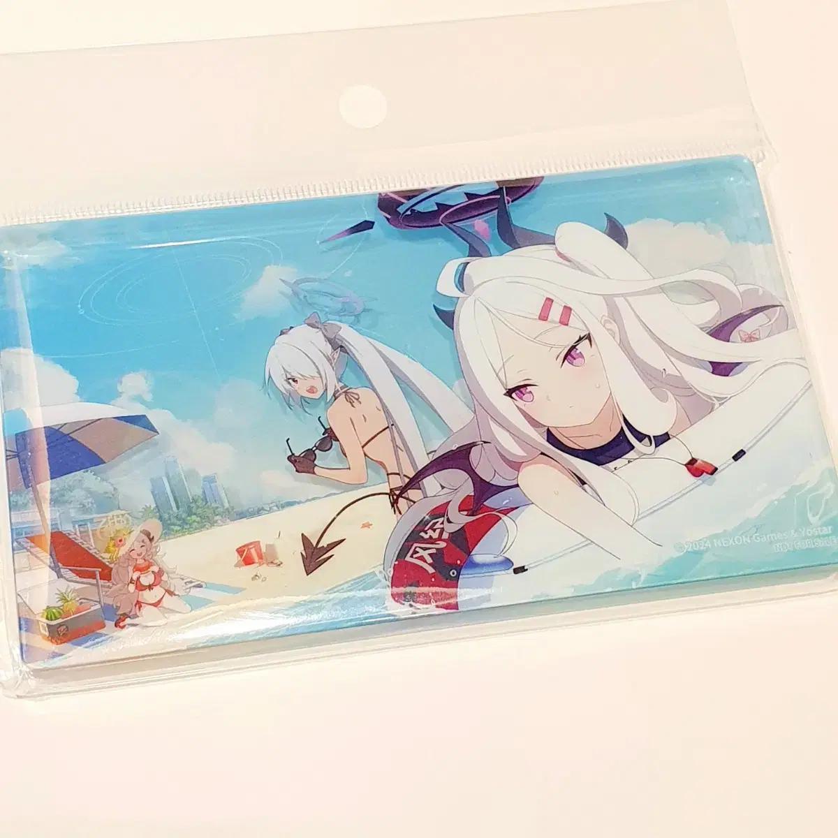 

Bloo Archive China Yostar Pre-order Benefit Hina Acrylic Block