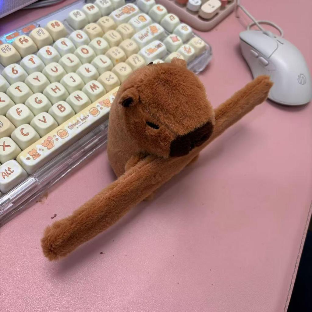 Capybara Plush Toy Bracelet: Furry Papa Circle Hug Doll Birthday Gift