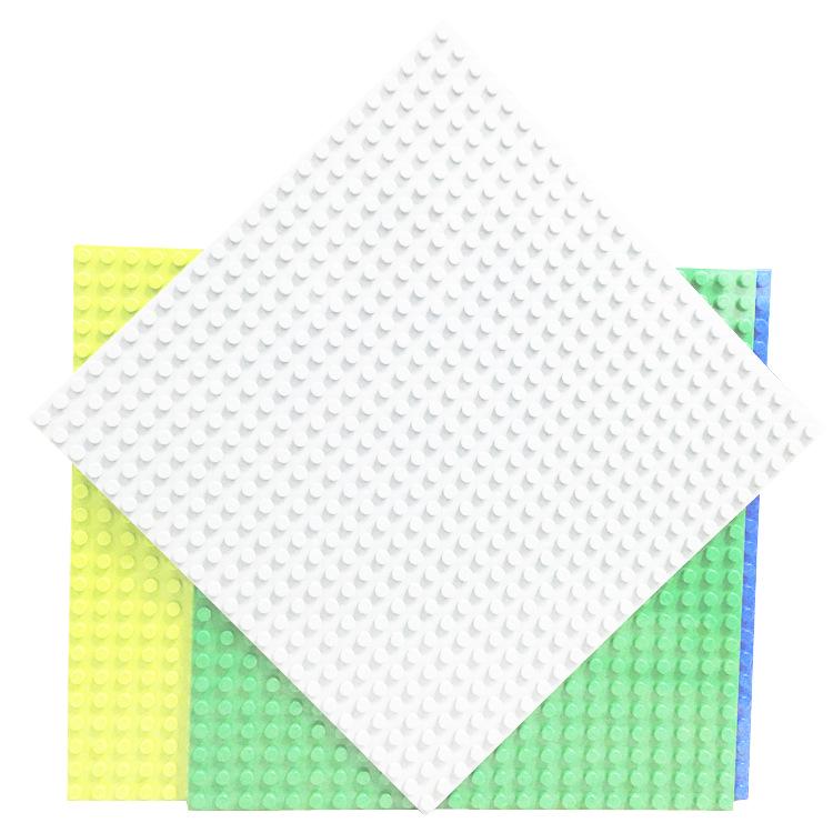 

Базовая пластина 24x24 с закругленным углом для строительных блоков – Совместима с основными брендами