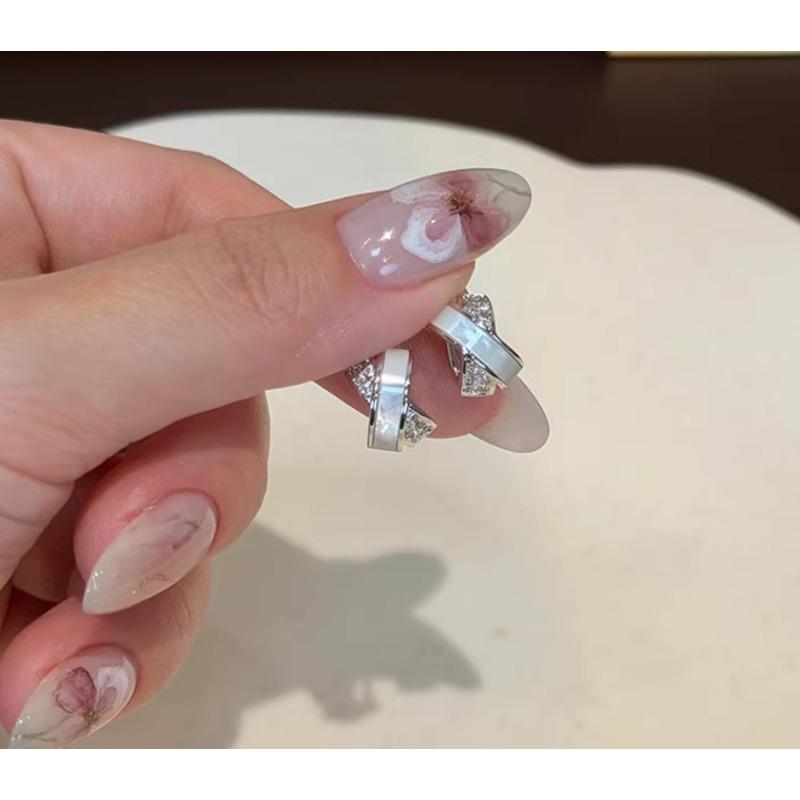 New Cross Fritillary Exquisite Small Simple Fashion Temperament Versatile Zircon Stud Earrings Women