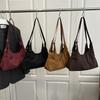 Single-shoulder Retro Large-capacity Stylish and Elegant High-end Women's Bag, Fashionable and Simple Design.