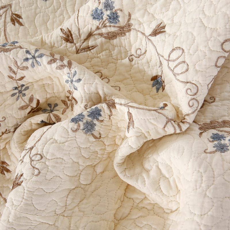 Luxury Embroidered Quilt Coverlet Set 3Pcs Ultra Soft Washed Bedspread All Season Warm Blanket for Couch Bed