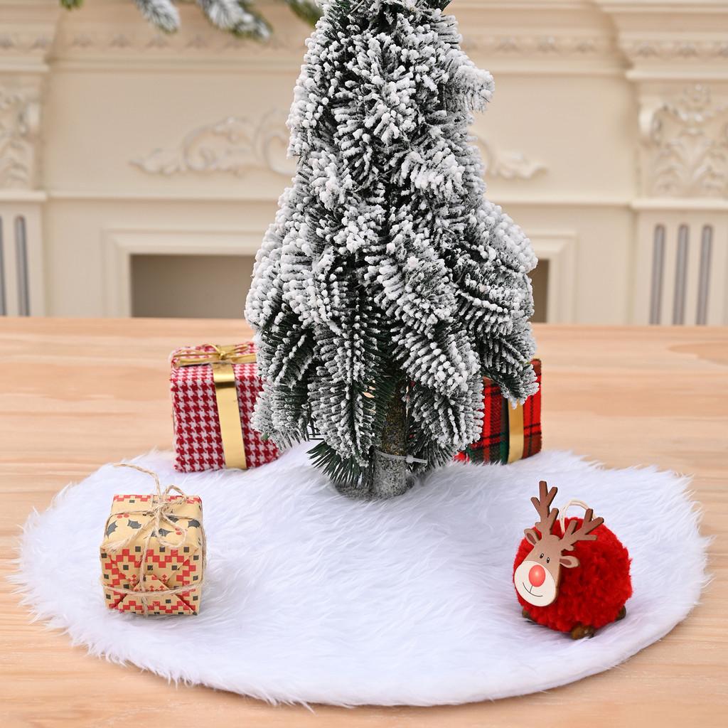 Soft Christmas Fabric Tree Skirt In Red And White Trim Perfect For Modern Settings Holiday