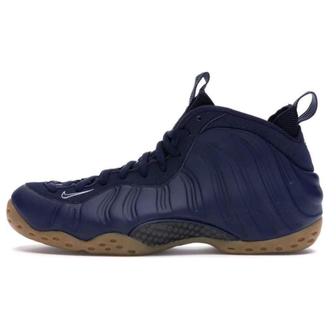 

новые Nike Air Foamposite One темно-синие с подошвой цвета жевательной резинки 40