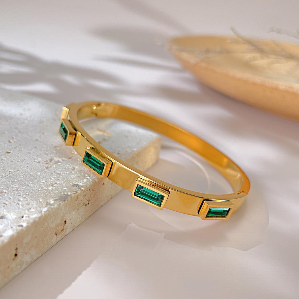 Vintage Emerald Square Diamond Titanium Steel Band Fashion Women'S Diamond Stainless Steel Bracelet