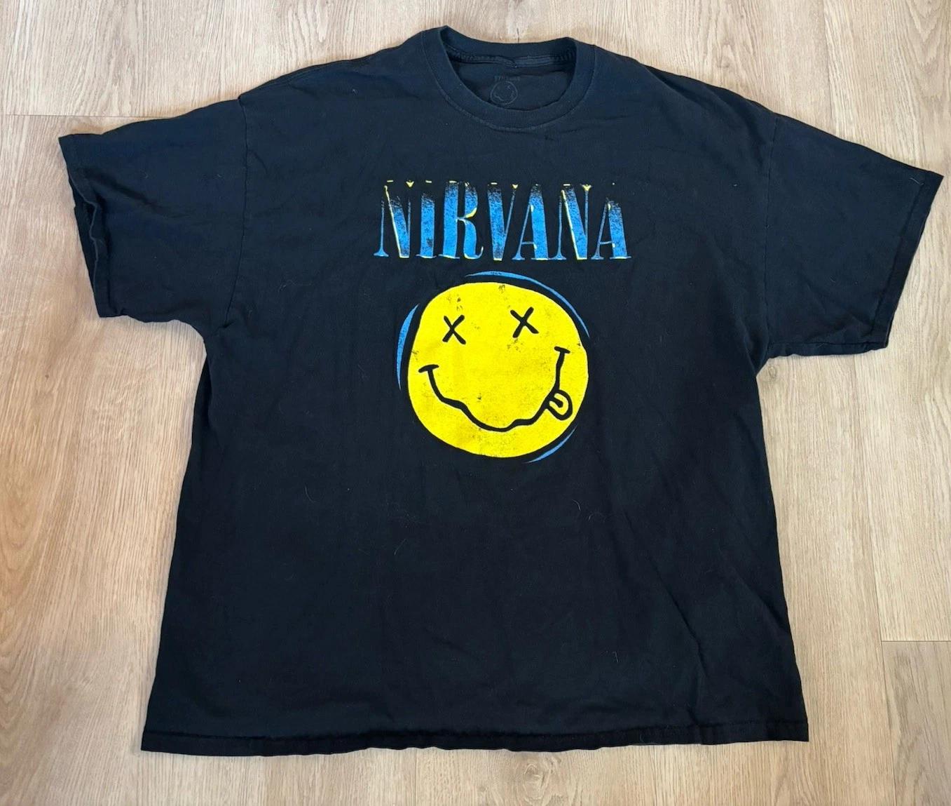 

Licensed Nirvana Men’s Size 2XL Smiley Face 100% Cotton T-shirt Mens Tees Top Distressed Style Black EUC 3XL