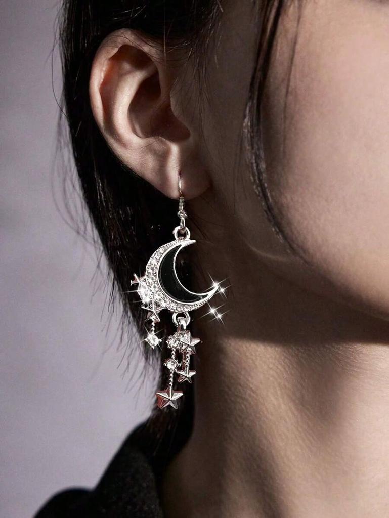 Gothic Crescent-Shaped Earrings Are Suitable For Women To Wear Every Day, Or To Attend Parties And Banquets