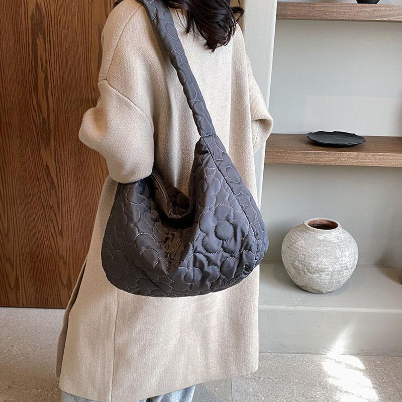 New Casual Commuting Large-capacity Tote Bag Women's Autumn Retro Simple Shoulder Bag Fashion Messenger Bag