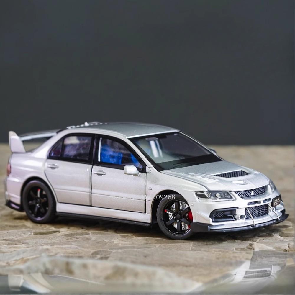 Scale 1:32 Mitsubishi Lancer Evolution IX Sports Car Toy Model Doors Opened Pull Back Shock Absorption Vehicles Hobby Ornaments